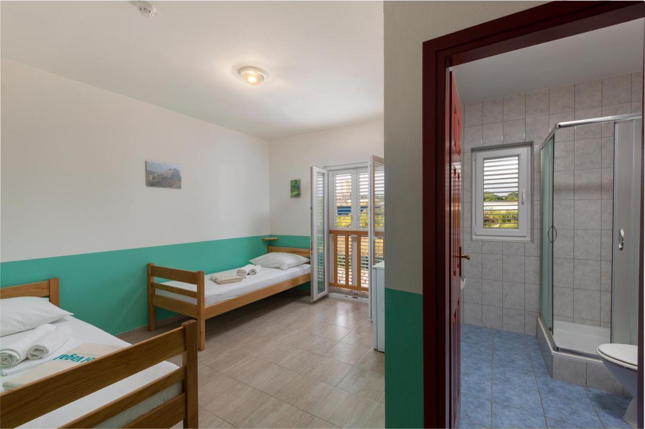 Hostel & Rooms Vagabundo Gajac Eksteriør billede
