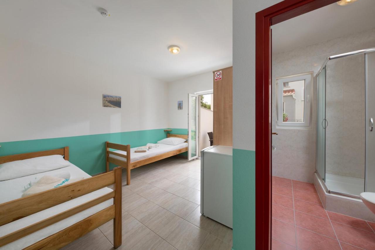 Hostel & Rooms Vagabundo Gajac Eksteriør billede